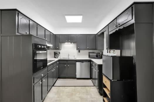 3 bedroom, 2 bathroom, 1,528 sq ft single family residence for sale at 4847 Shadowwood Court, Lilburn, GA 30047 — photo 7