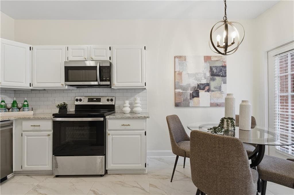 2 bedroom, 2 bathroom, 1,358 sq ft townhouse for sale at 2958 Crosswycke Forest Drive, Brookhaven, GA 30319 — photo 5