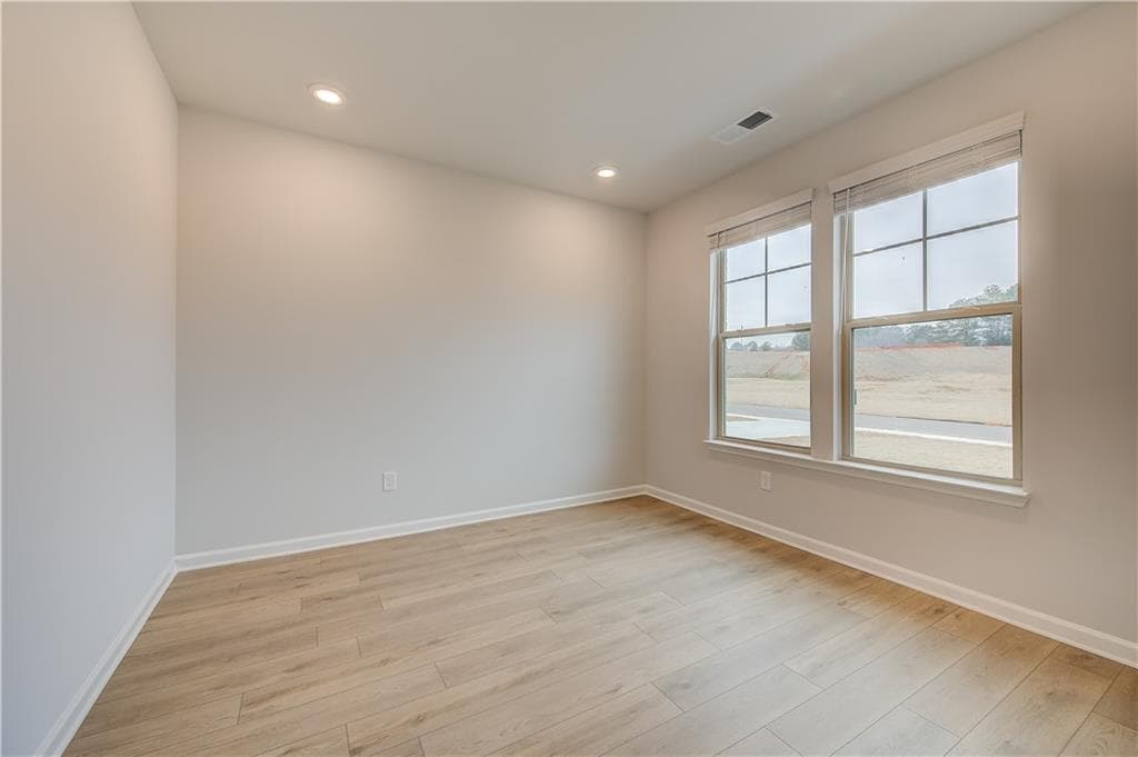 5 bedroom, 5 bathroom, 3,823 sq ft single family residence for sale at 205 Delta Drive, Mcdonough, GA 30253 — photo 4