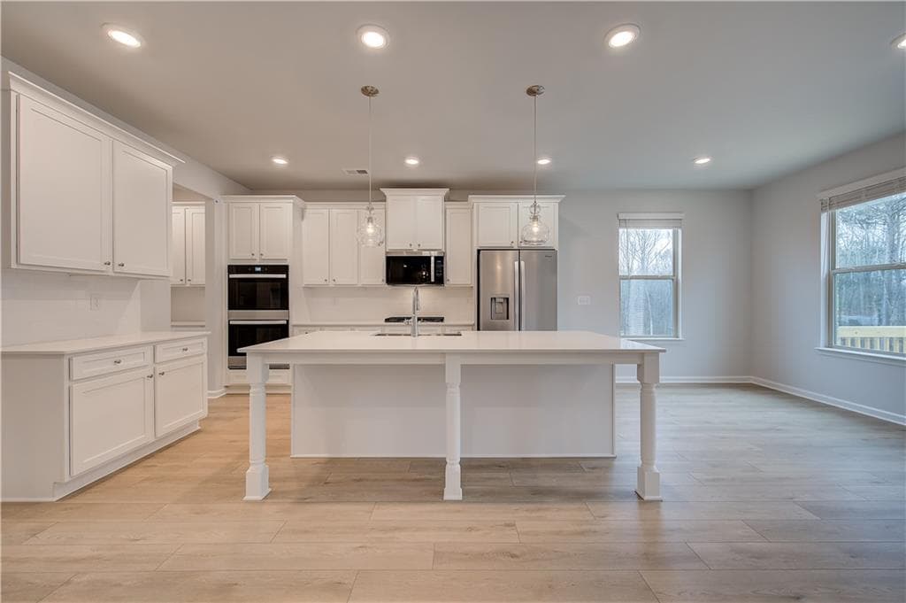 5 bedroom, 5 bathroom, 3,823 sq ft single family residence for sale at 205 Delta Drive, Mcdonough, GA 30253 — photo 8