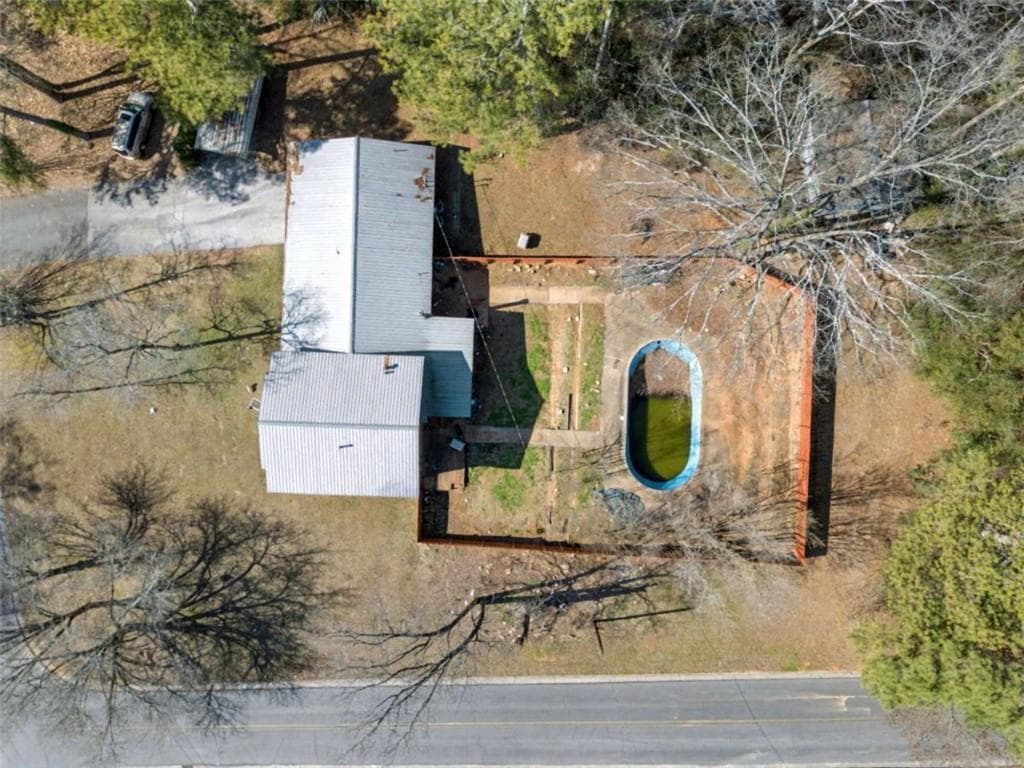 5 bedroom, 4 bathroom, 2,652 sq ft single family residence for sale at 301 Briarwood Drive, Calhoun, GA 30701 — photo 4