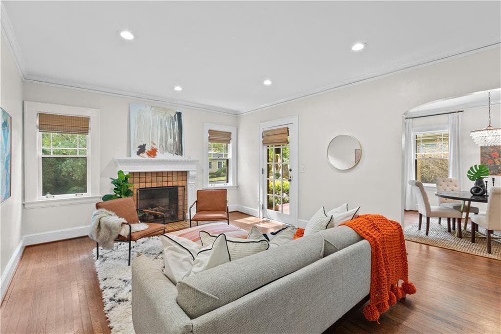 4 bedroom, 3 bathroom, 2,282 sq ft single family residence for sale at 244 Winnona Drive, Decatur, GA 30030 — photo 6