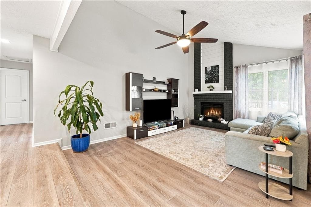 3 bedroom, 2 bathroom, 2,041 sq ft single family residence for sale at 2644 Royal Oak Court, Acworth, GA 30102 — photo 6