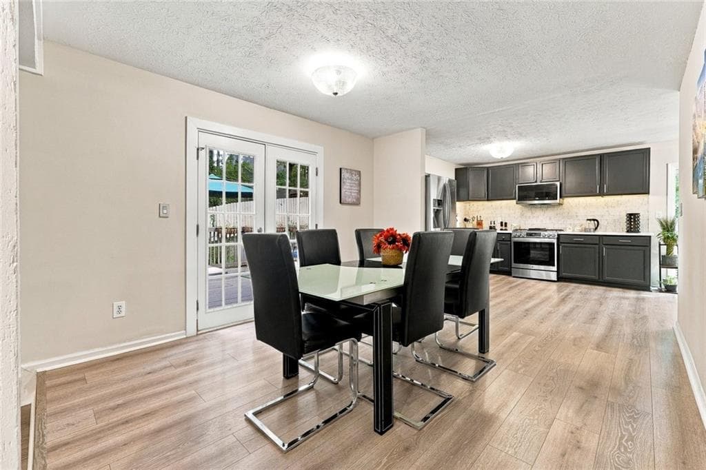 3 bedroom, 2 bathroom, 2,041 sq ft single family residence for sale at 2644 Royal Oak Court, Acworth, GA 30102 — photo 9