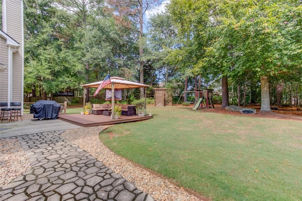 3 bedroom, 3 bathroom, 2,580 sq ft single family residence for sale at 775 Winding Grove Lane, Loganville, GA 30052 — photo 4