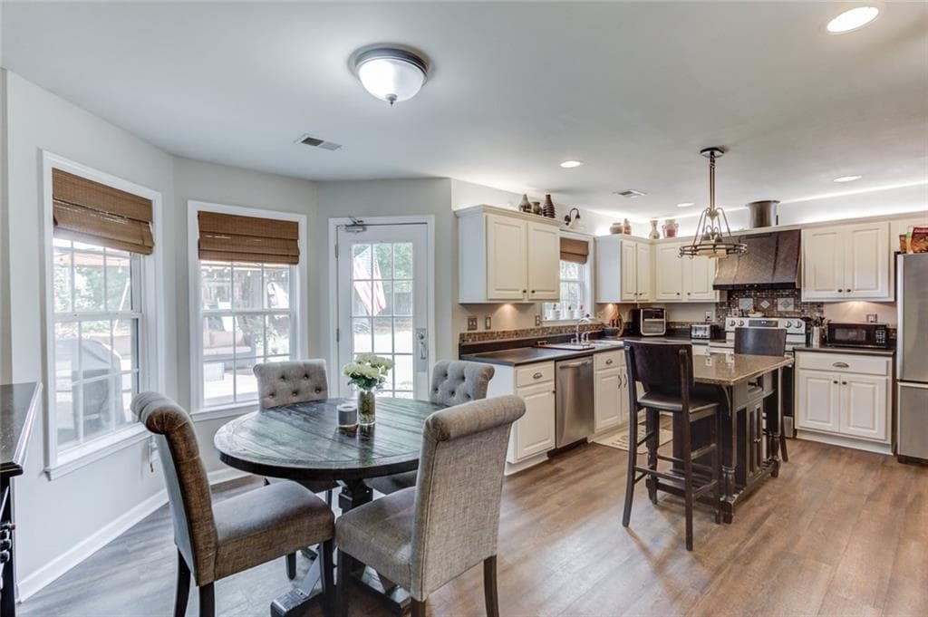 3 bedroom, 3 bathroom, 2,580 sq ft single family residence for sale at 775 Winding Grove Lane, Loganville, GA 30052 — photo 10