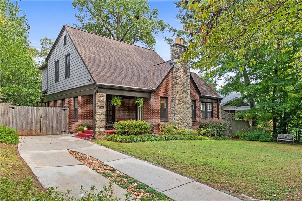 4 bedroom, 3 bathroom, 2,282 sq ft single family residence for sale at 244 Winnona Drive, Decatur, GA 30030