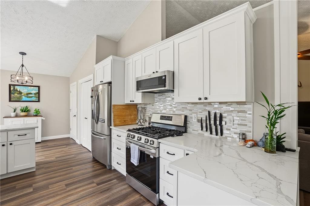 3 bedroom, 2 bathroom, 1,671 sq ft single family residence for sale at 275 Summerfield Crossing, Acworth, GA 30101 — photo 8