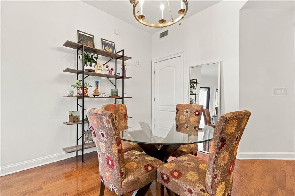 2 bedroom, 2 bathroom, 1,094 sq ft condominium for sale at 2828 Peachtree Road 1204, Atlanta, GA 30305 — photo 10