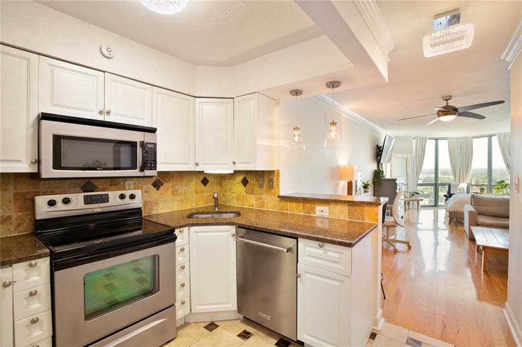 1 bedroom, 1 bathroom, 543 sq ft condominium for sale at 2870 Pharr Court South 2403, Atlanta, GA 30305 — photo 5