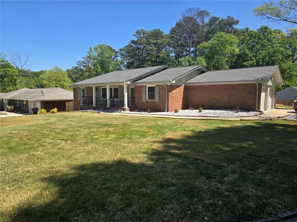 3 bedroom, 2 bathroom, 1,805 sq ft duplex for rent at 3420 Northside Drive UNIT A, Hapeville, GA 30354 for $1,750 a month — photo 2