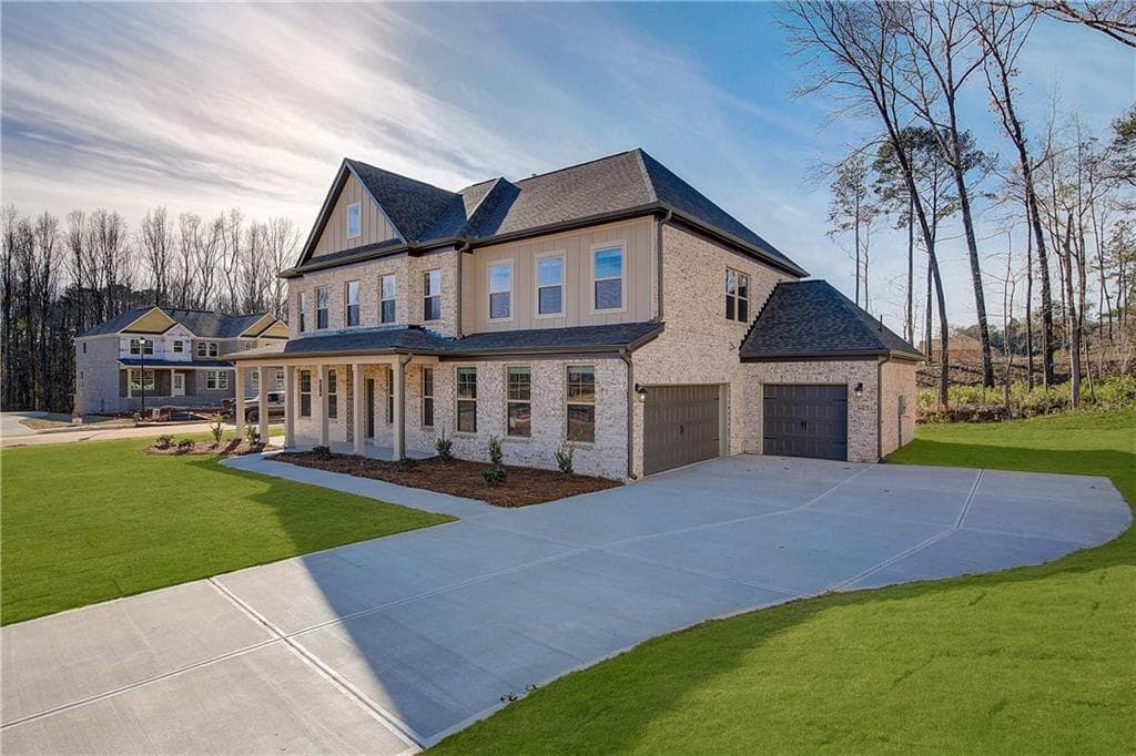 5 bedroom, 4 bathroom, 3,460 sq ft single family residence for sale at 621 Continental Drive, Mcdonough, GA 30253 — photo 4