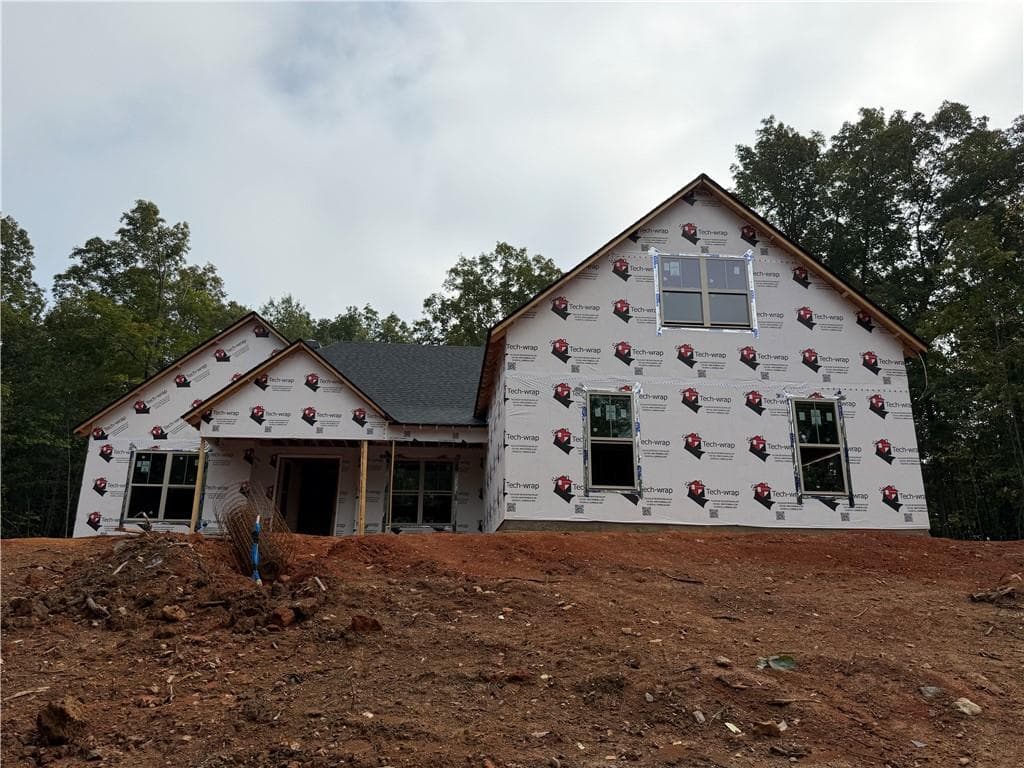 4 bedroom, 3 bathroom, 2,512 sq ft single family residence for sale at 16 Unbridled Road, Rome, GA 30161