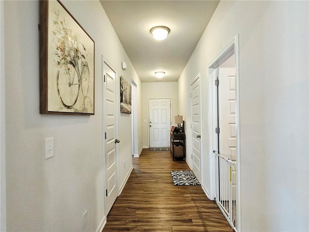 4 bedroom, 3 bathroom, 2,061 sq ft single family residence for sale at 17 Rambling Oaks Drive, Rome, GA 30165 — photo 5