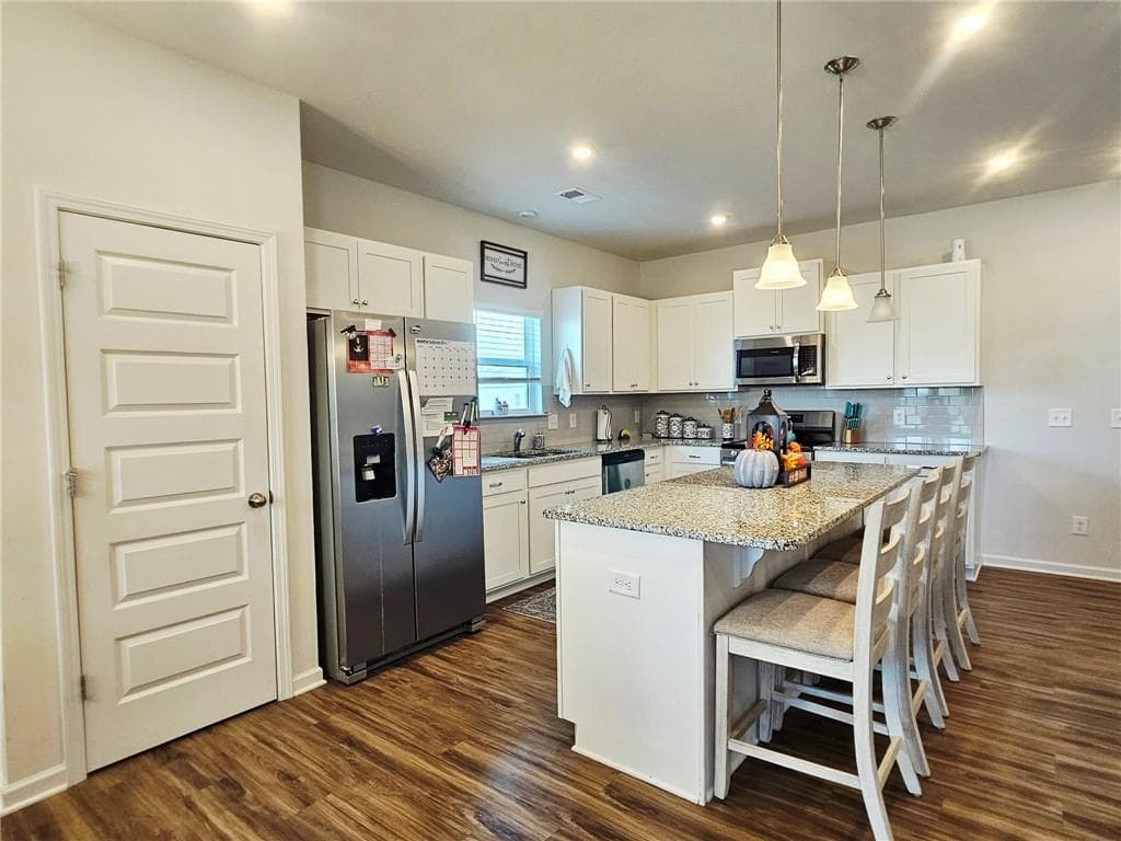 4 bedroom, 3 bathroom, 2,061 sq ft single family residence for sale at 17 Rambling Oaks Drive, Rome, GA 30165 — photo 10