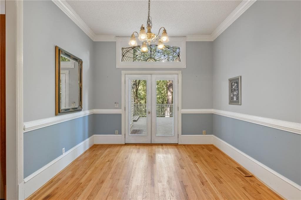 4 bedroom, 3 bathroom, 5,626 sq ft single family residence for sale at 5633 Aven Road, Marietta, GA 30068 — photo 6