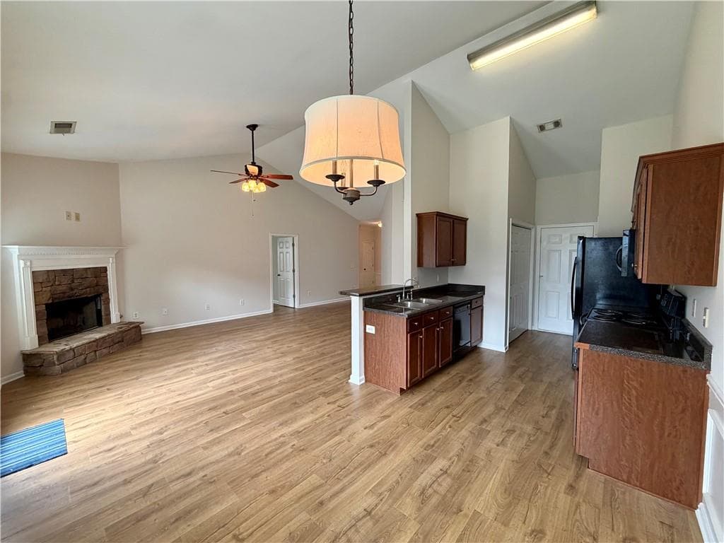3 bedroom, 2 bathroom, 1,425 sq ft single family residence for rent at 66 Mercer Lane, Cartersville, GA 30120 for $2,100 a month — photo 9