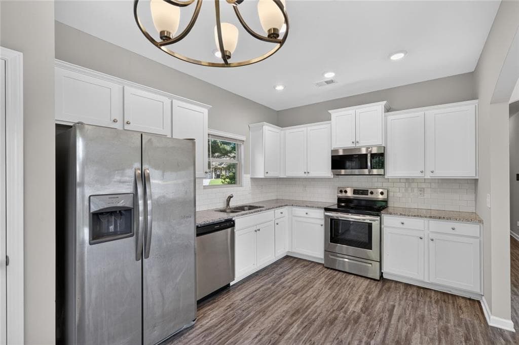 4 bedroom, 3 bathroom, 2,133 sq ft single family residence for sale at 224 Stone Creek Court, Temple, GA 30179 — photo 4