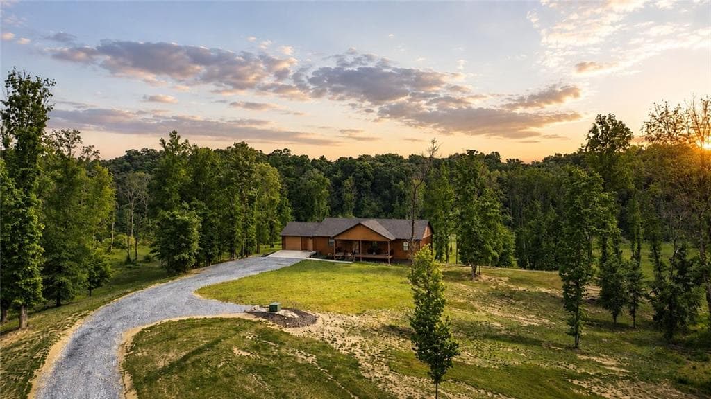 3 bedroom, 3 bathroom, 3,868 sq ft single family residence for sale at 1581 Taylor Town Road, Ranger, GA 30734 — photo 2
