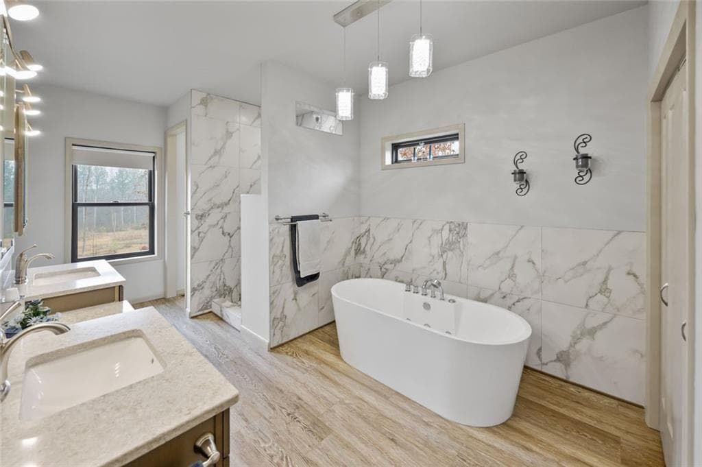 3 bedroom, 3 bathroom, 3,868 sq ft single family residence for sale at 1581 Taylor Town Road, Ranger, GA 30734 — photo 5