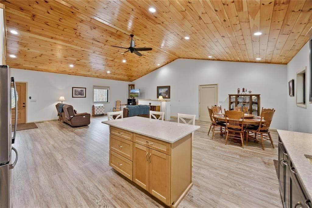3 bedroom, 3 bathroom, 3,868 sq ft single family residence for sale at 1581 Taylor Town Road, Ranger, GA 30734 — photo 9