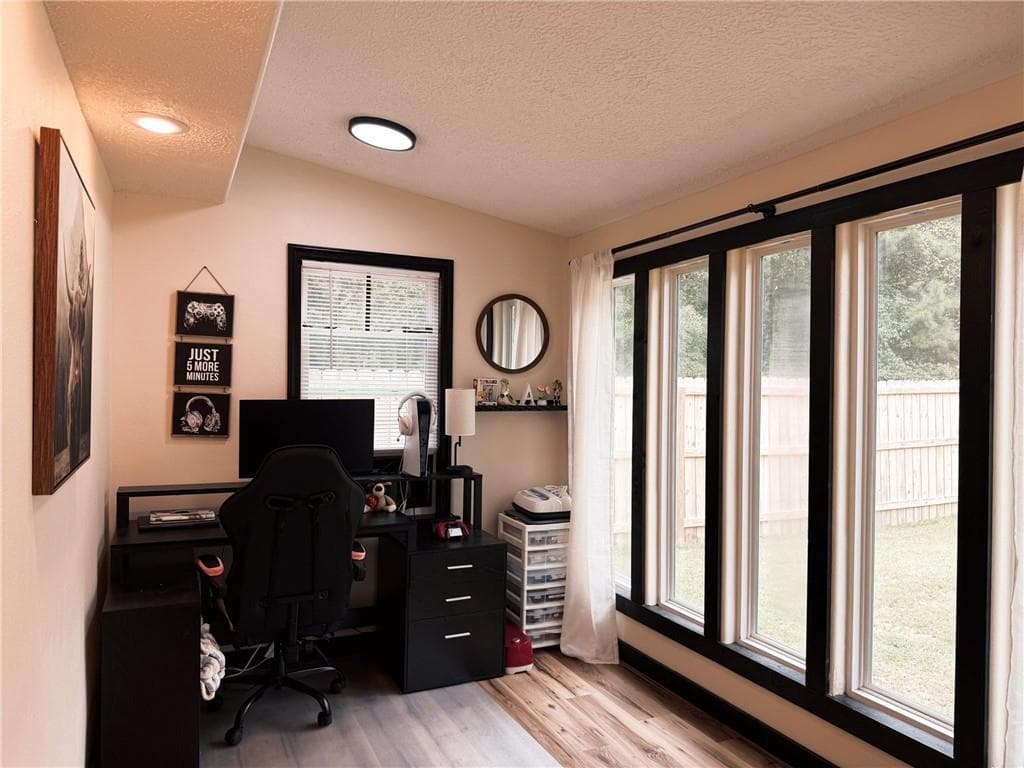 3 bedroom, 2 bathroom, 1,264 sq ft single family residence for sale at 320 Langston Road, Perry, GA 31069 — photo 8