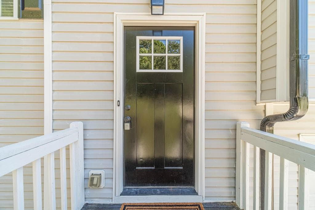 3 bedroom, 3 bathroom, 1,799 sq ft single family residence for sale at 1825 River Run Road, Monroe, GA 30656 — photo 4