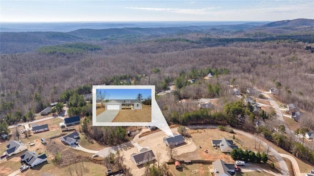 3 bedroom, 2 bathroom, 1,618 sq ft single family residence for sale at 613 Cypress Drive, Mount Airy, GA 30563 — photo 6