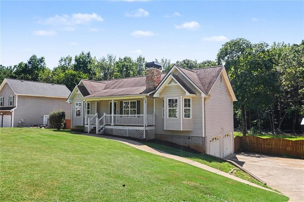 3 bedroom, 2 bathroom, 2,606 sq ft single family residence for sale at 163 Meadow Spring Court, Temple, GA 30179 — photo 3