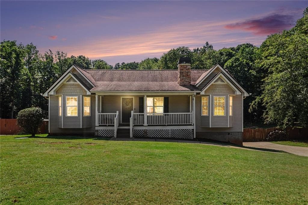 3 bedroom, 2 bathroom, 2,606 sq ft single family residence for sale at 163 Meadow Spring Court, Temple, GA 30179 — photo 4