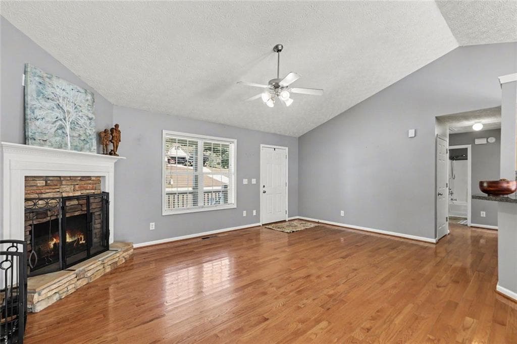 3 bedroom, 2 bathroom, 2,606 sq ft single family residence for sale at 163 Meadow Spring Court, Temple, GA 30179 — photo 9