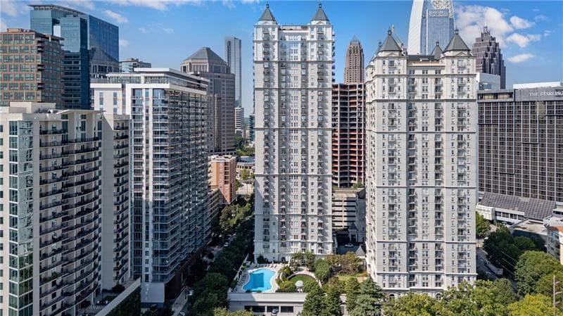 1 bedroom, 1 bathroom, 740 sq ft condominium for sale at 195 14th Street 1010, Atlanta, GA 30309