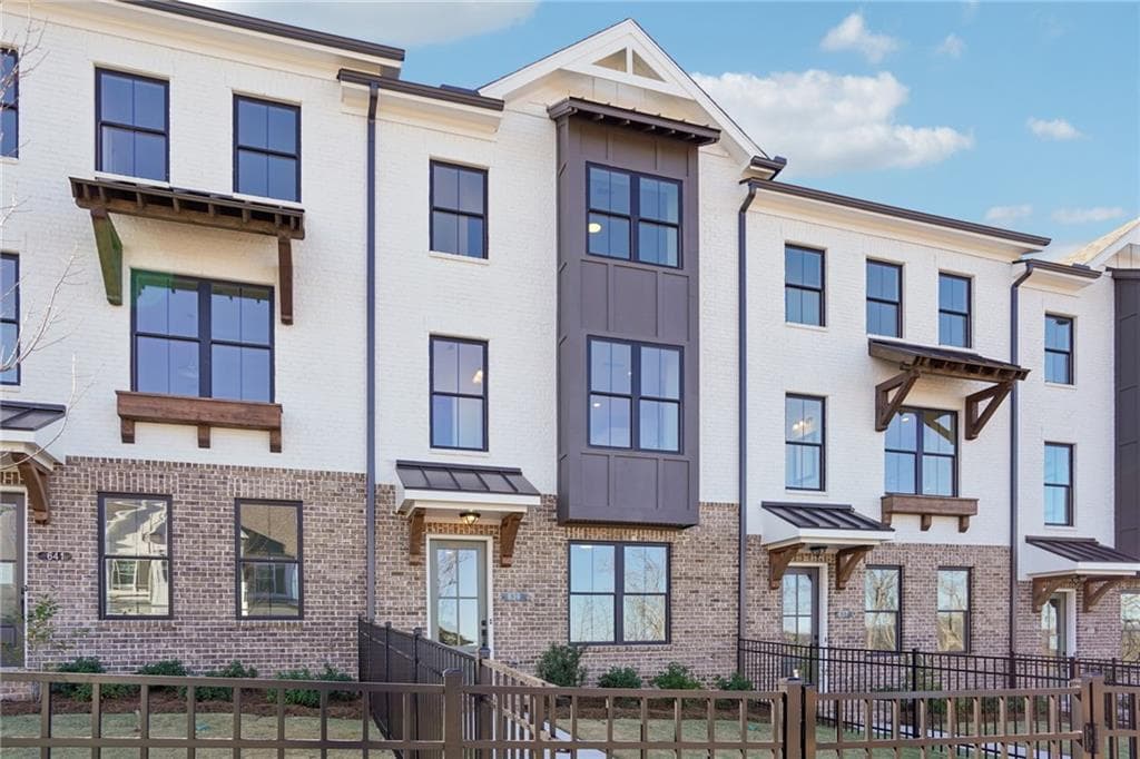 3 bedroom, 4 bathroom, 2,004 sq ft townhouse for sale at 649 Silva Street 137, Cumming, GA 30040 — photo 6
