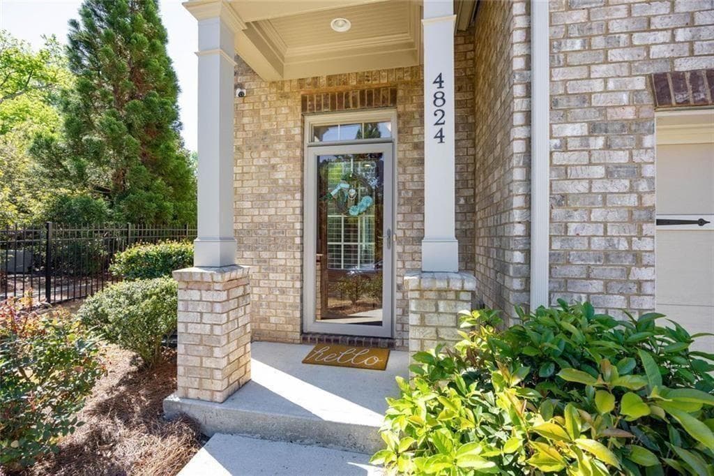 3 bedroom, 4 bathroom, 2,512 sq ft townhouse for sale at 4824 Blue Elm Lane UNIT #1, Smyrna, GA 30080 — photo 3