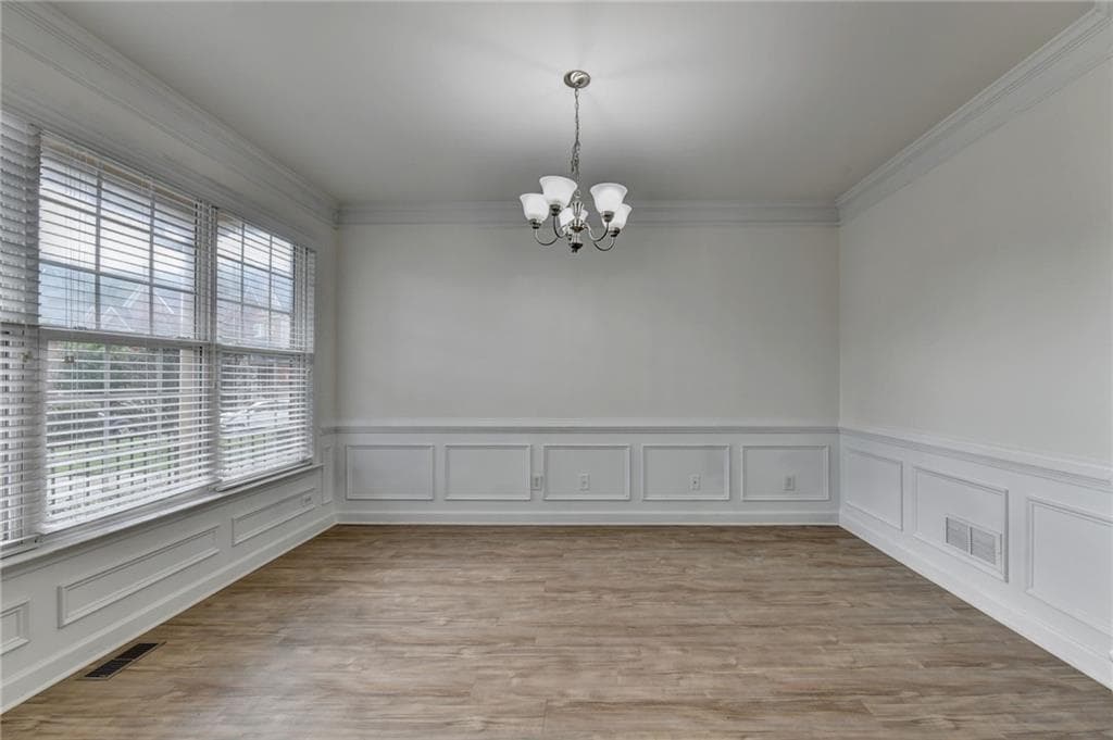 5 bedroom, 5 bathroom, 4,494 sq ft single family residence for rent at 2511 Royston Drive, Duluth, GA 30097 for $3,300 a month — photo 7