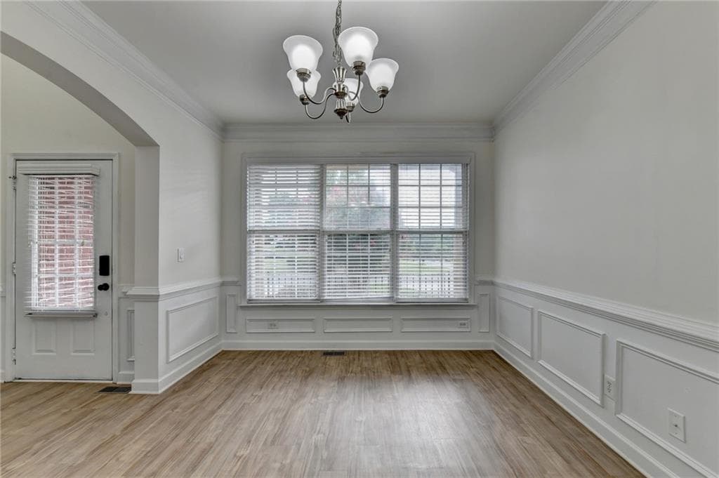 5 bedroom, 5 bathroom, 4,494 sq ft single family residence for rent at 2511 Royston Drive, Duluth, GA 30097 for $3,300 a month — photo 8