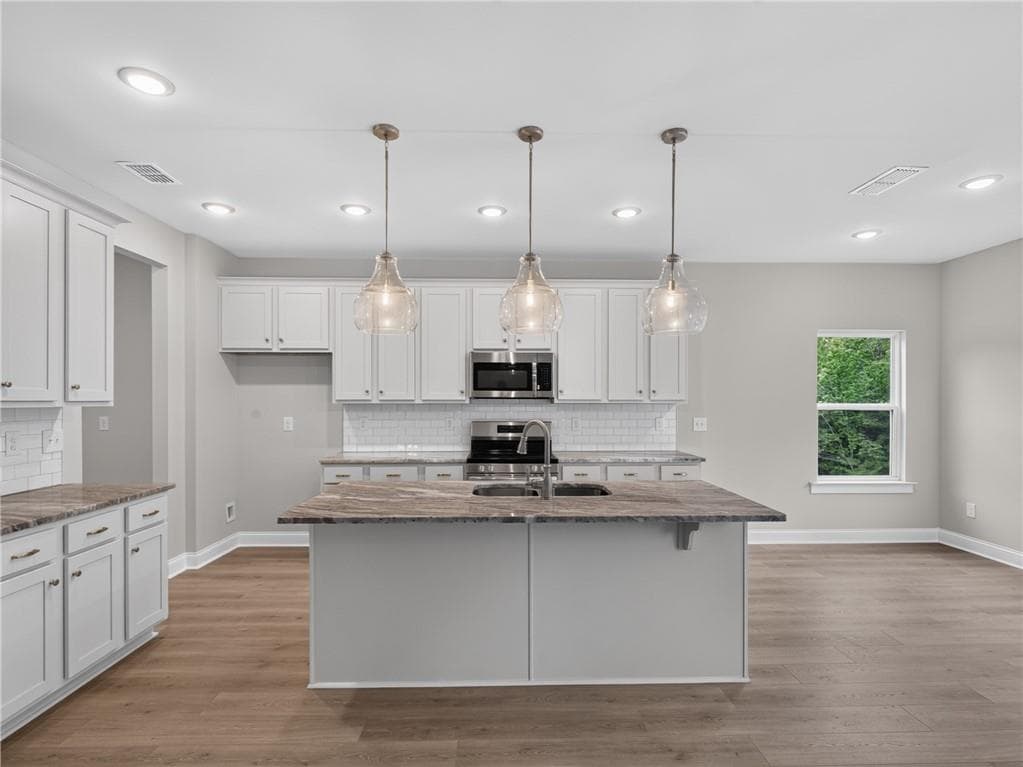 5 bedroom, 4 bathroom, 2,795 sq ft single family residence for sale at 537 Principal Meridian Drive, Dallas, GA 30132 — photo 8