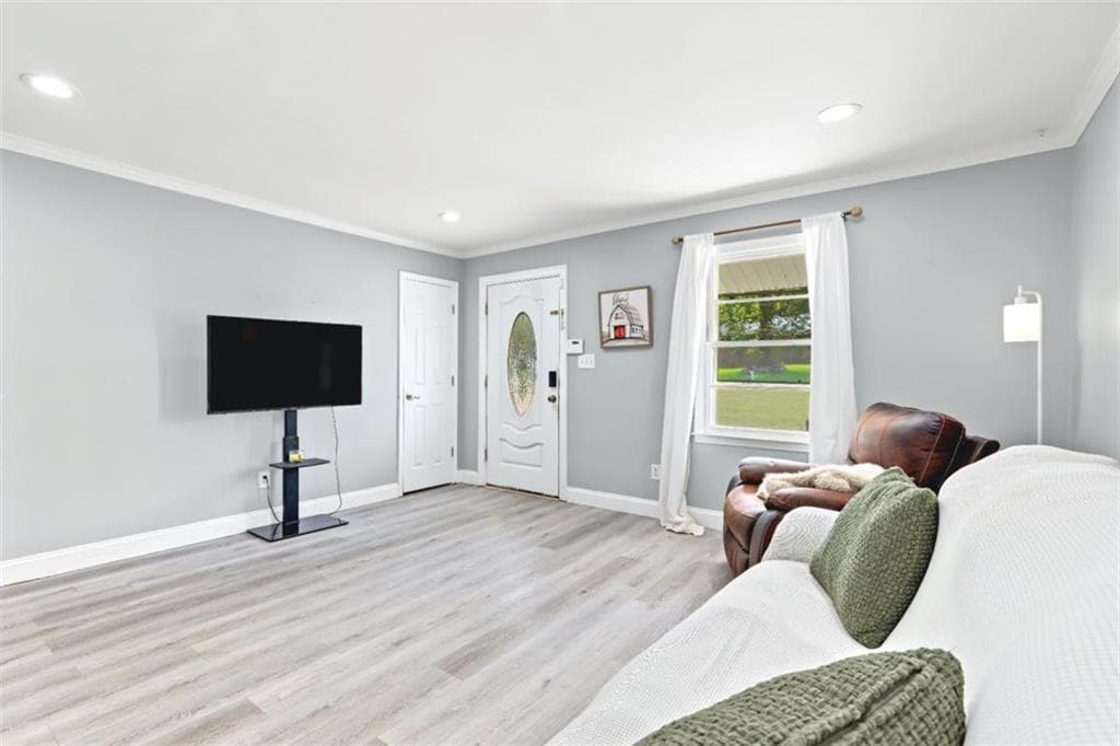 3 bedroom, 3 bathroom, 2,591 sq ft single family residence for sale at 307 Elizabeth Lane, Griffin, GA 30223 — photo 5