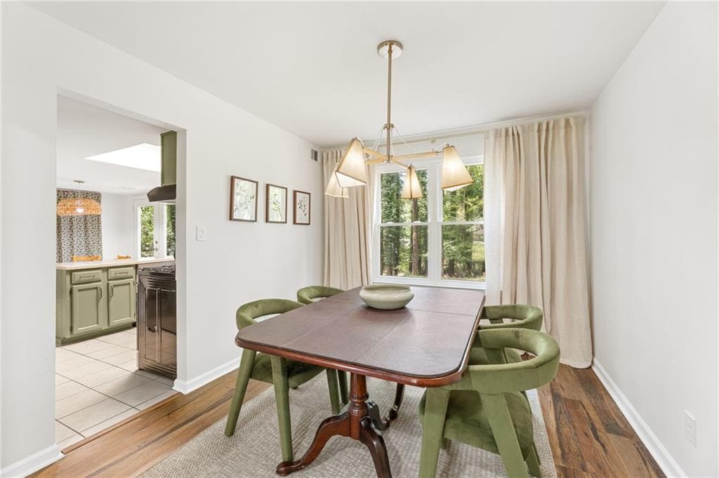 4 bedroom, 4 bathroom, 2,244 sq ft single family residence for sale at 170 Laurel Mill Court, Roswell, GA 30076 — photo 9