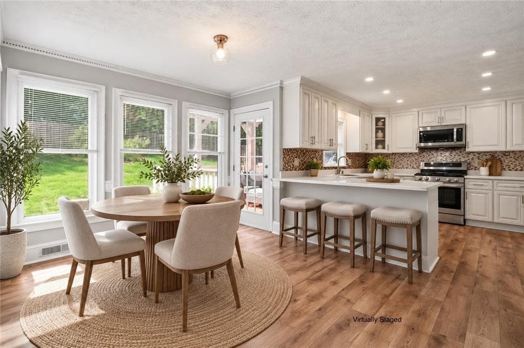 5 bedroom, 3 bathroom, 3,117 sq ft single family residence for sale at 4040 Camaron Way, Snellville, GA 30039 — photo 8