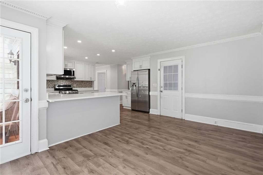 5 bedroom, 3 bathroom, 3,117 sq ft single family residence for sale at 4040 Camaron Way, Snellville, GA 30039 — photo 10
