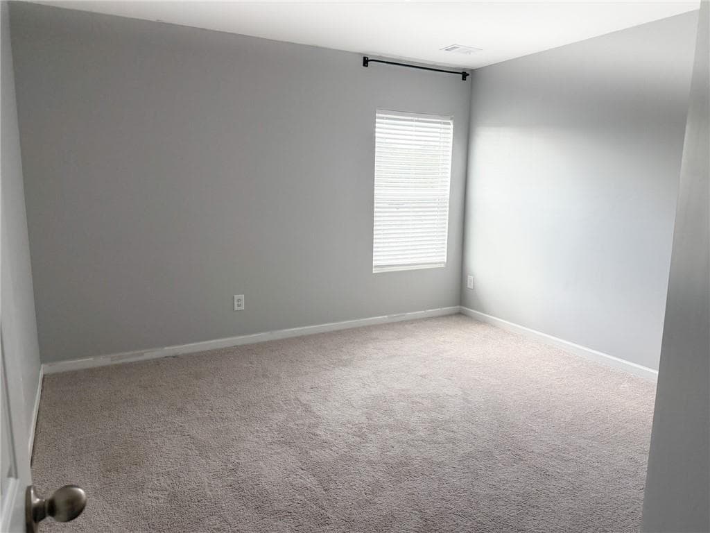 3 bedroom, 3 bathroom, 1,749 sq ft single family residence for rent at 102 Pointe Place, Dawsonville, GA 30534 for $2,300 a month — photo 8