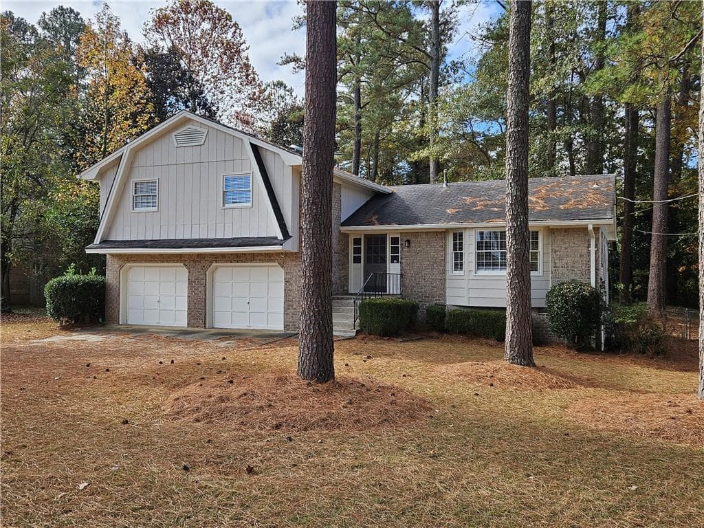 4 bedroom, 3 bathroom, 2,119 sq ft single family residence for rent at 4882 Happy Hollow Road, Dunwoody, GA 30360 for $2,850 a month — photo 1 of 21