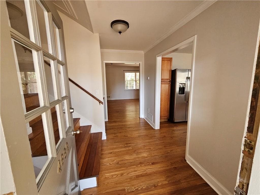 4 bedroom, 3 bathroom, 2,119 sq ft single family residence for rent at 4882 Happy Hollow Road, Dunwoody, GA 30360 for $2,850 a month — photo 2