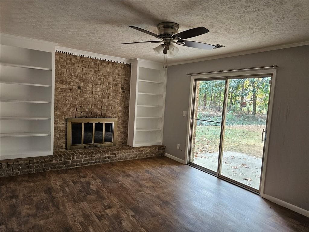 4 bedroom, 3 bathroom, 2,119 sq ft single family residence for rent at 4882 Happy Hollow Road, Dunwoody, GA 30360 for $2,850 a month — photo 4