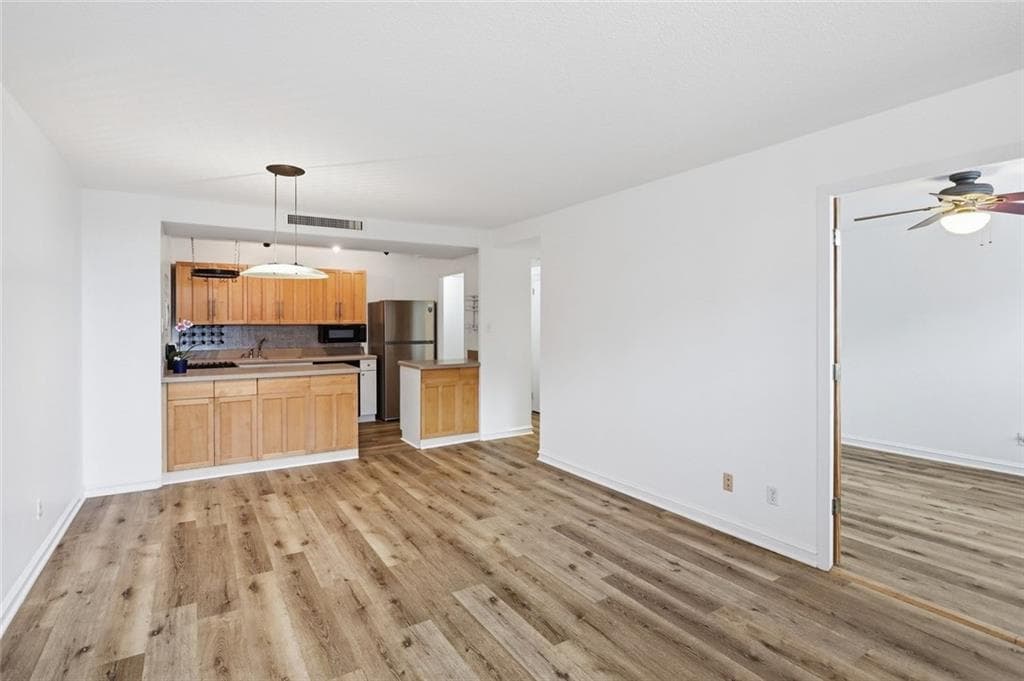 1 bedroom, 1 bathroom, 658 sq ft condominium for sale at 2965 Pharr Court South 609, Atlanta, GA 30305 — photo 8