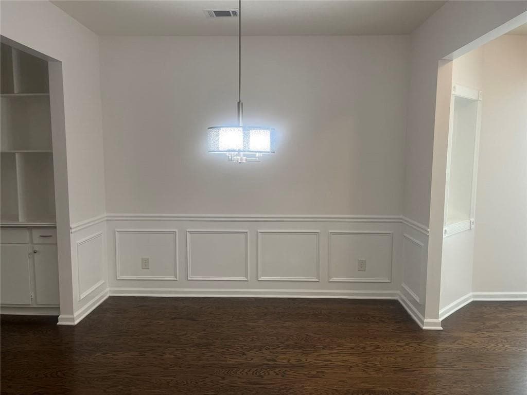 4 bedroom, 3 bathroom, 2,428 sq ft single family residence for sale at 2625 Fresian Court, Buford, GA 30519 — photo 4