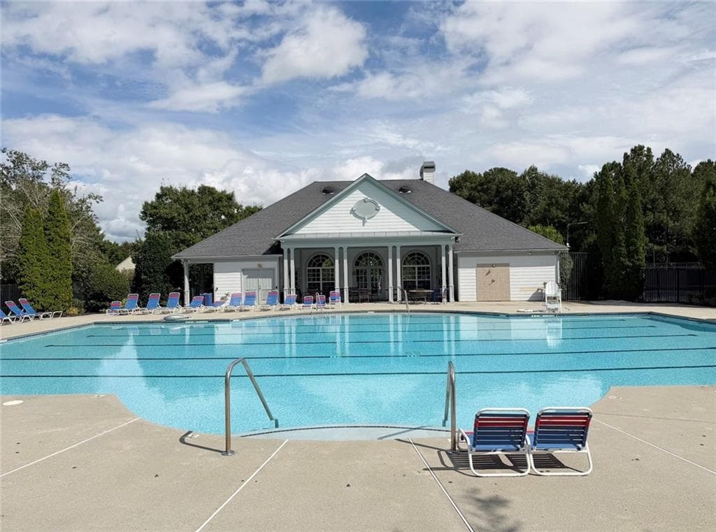 5 bedroom, 3 bathroom, 2,676 sq ft single family residence for rent at 520 Midhurst Place, Johns Creek, GA 30024 for $2,995 a month — photo 5
