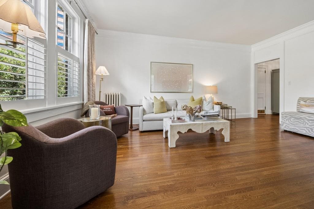2 bedroom, 1 bathroom, 1,080 sq ft condominium for sale at 18 Collier Road 10, Atlanta, GA 30309 — photo 6