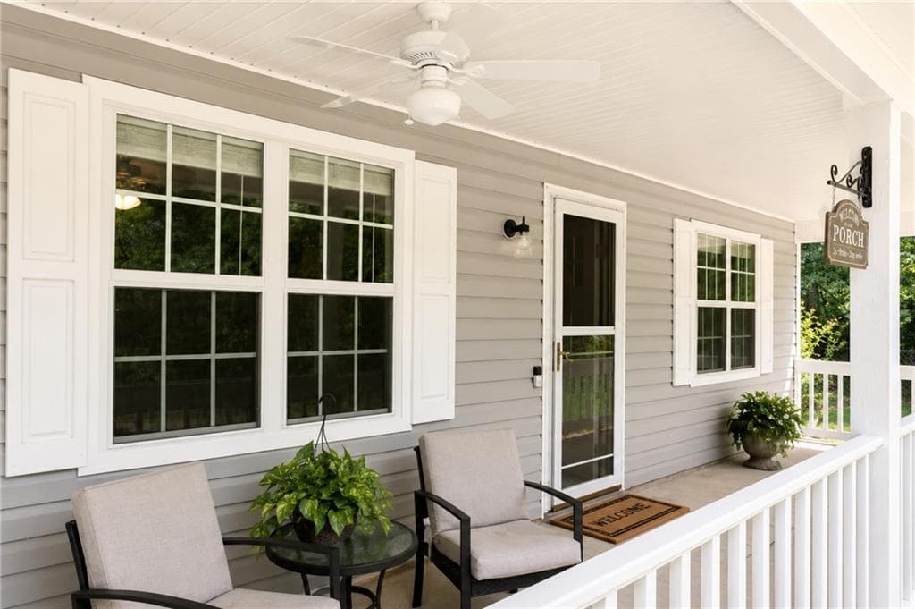 3 bedroom, 2 bathroom, 2,246 sq ft single family residence for sale at 523 S River Drive, Jackson, GA 30233 — photo 3